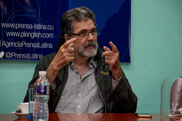 Cuba, Abel Prieto, riesgos, colonización, cultural, Prensa Latina
