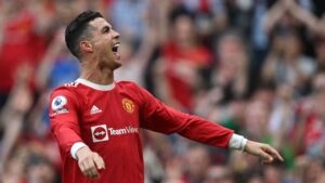 cristiano-ronaldo-mantiene-al-manchester-united-en-europa