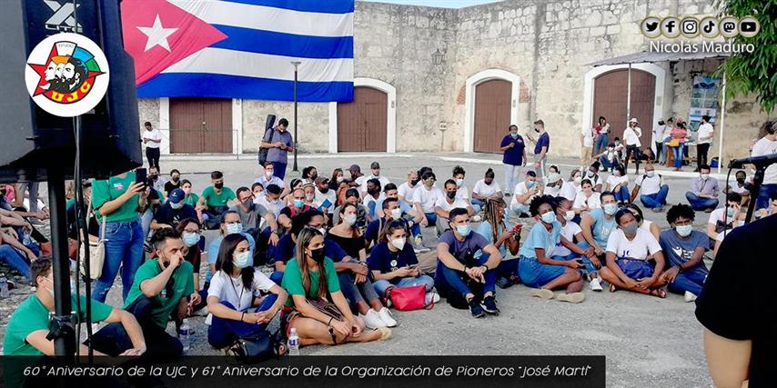 jóvenes cubanos (Small)