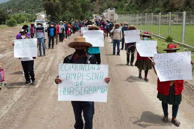 nuevas-protestas-contra-empresa-minera-transnacional-en-peru