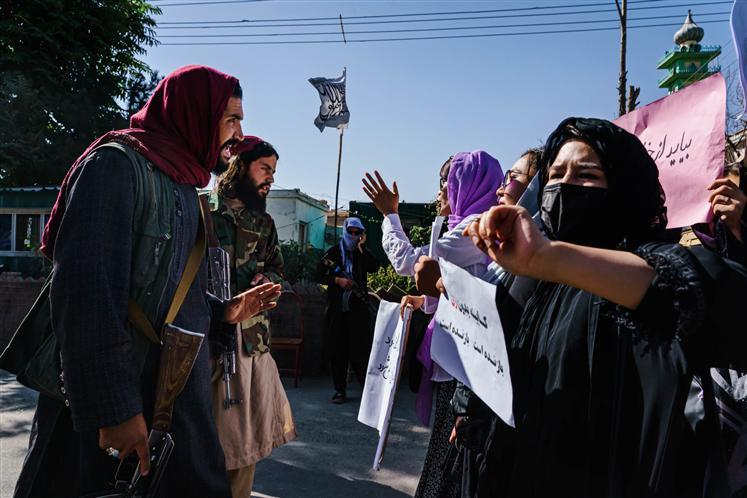 aumentan-casos-de-enfermedades-mentales-entre-las-mujeres-afganas