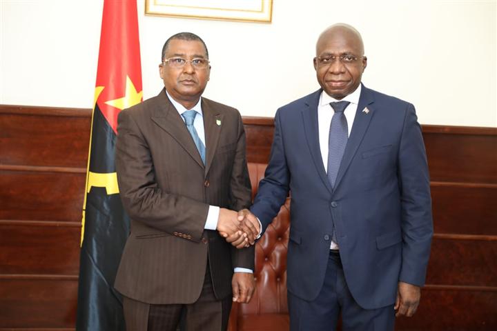Angola en gestiones-II