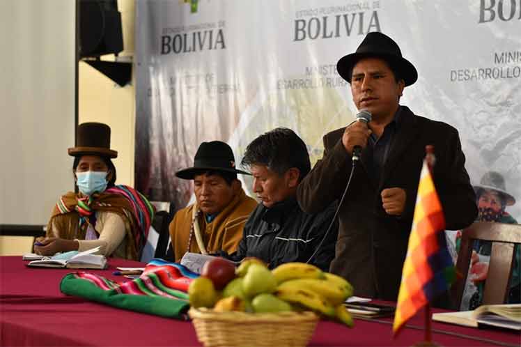 Bolivia-tierra-social