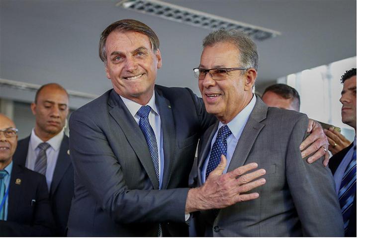 Bolsonaro, exoneración, ministro, minas, energía
