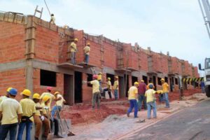 cooperativas-de-uruguay-reivindican-presupuestos-para-viviendas