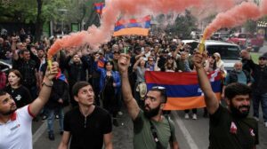 policia-armenia-detiene-a-mas-de-280-manifestantes-en-erevan