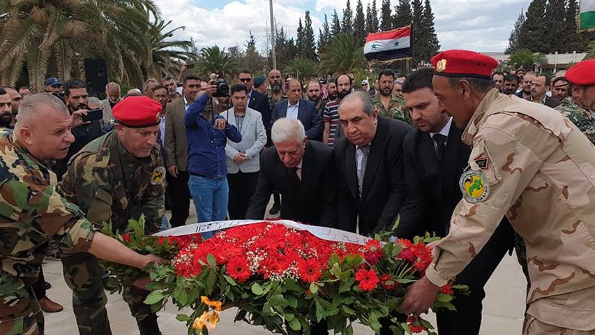  siria-rinde-homenaje-a-sus-caidos-en-lucha-contra-el-terrorismo