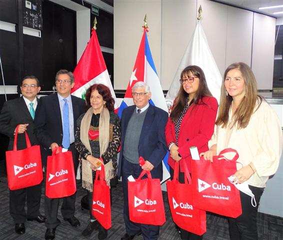 mas-de-50-turoperadores-peruanos-en-encuentro-sobre-turismo-en-cuba