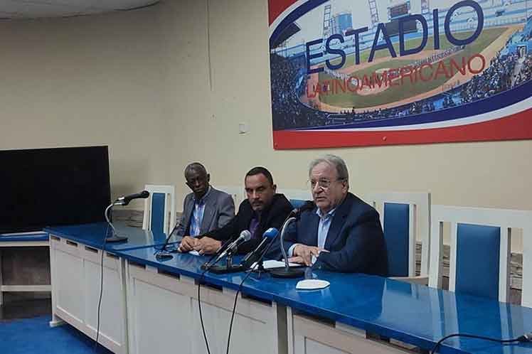 firman-memorandum-para-respaldar-crecimiento-del-beisbol-en-cuba