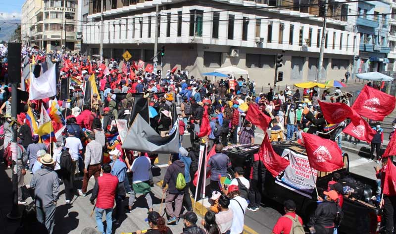 Mejoras laborales y mayor seguridad demandan trabajadores de Ecuador