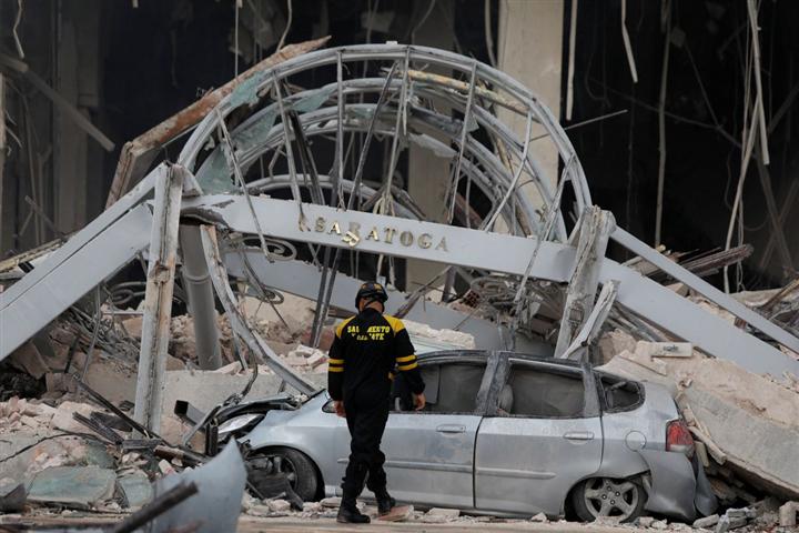 reportan-46-muertos-en-cuba-por-explosion-en-hotel-saratoga
