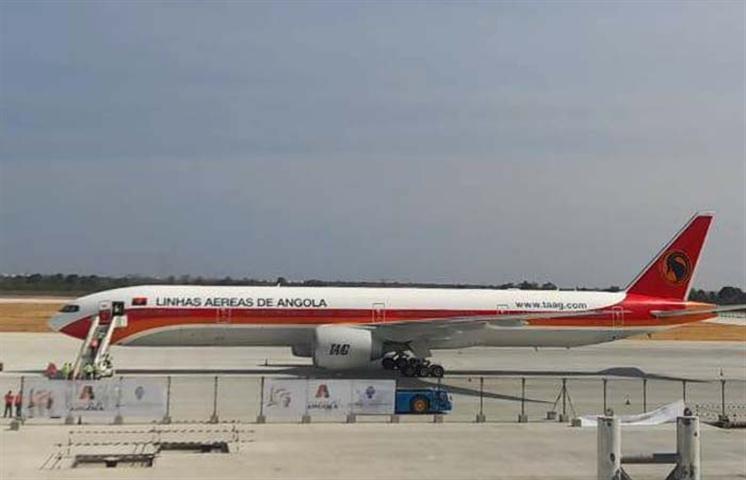 Angola-avion prueba