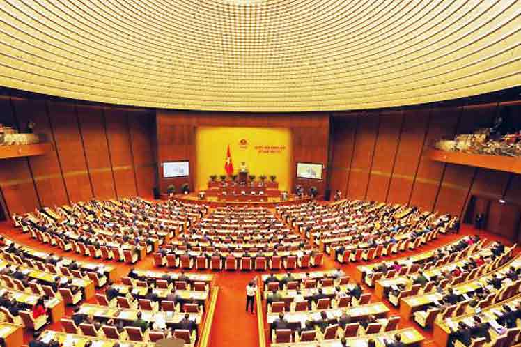 parlamento-de-vietnam-examina-proyectos-de-ley