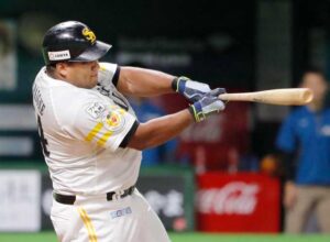 cubano-despaigne-lidero-a-softbank-en-beisbol-japones