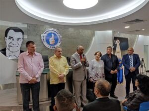 diputados-dominicanos-y-cubanos-intercambian-sobre-temas-actuales
