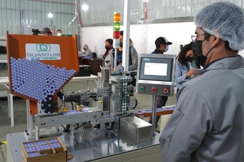 bolivia-inauguro-primera-fabrica-de-baterias-de-litio