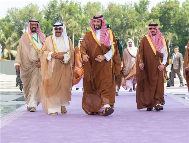  llegan-participantes-a-cumbre-del-golfo-en-arabia-saudita