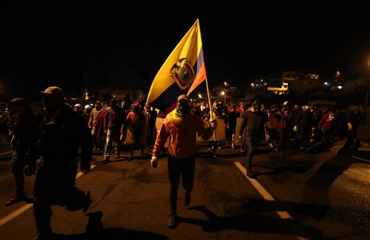 el-pueblo-de-ecuador-desafio-el-autoritarismo-neoliberal