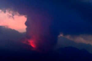 Japón-volcán-Sakurajima-alerta