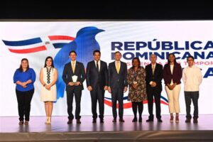 grupo en evento de turismo