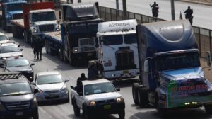 bloqueos-e-incidentes-durante-primer-dia-de-huelgas-en-peru