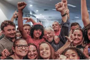 mayoria-de-jovenes-apoya-a-lula-rumbo-a-elecciones-en-brasil