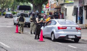 continua-violencia-en-ciudad-de-ecuador-en-estado-de-excepcion