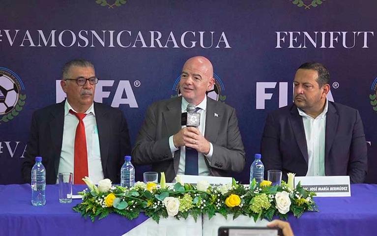 presidente-de-la-fifa-apuesta-por-fortalecer-el-futbol-en-nicaragua