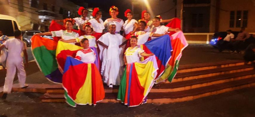  homenaje-a-cuba-en-dominicana-por-el-dia-mundial-del-folklore
