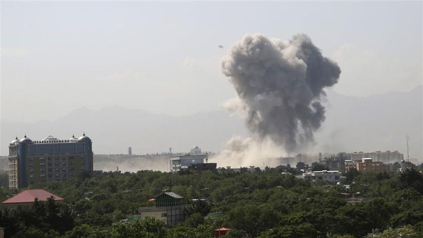 varios-muertos-en-explosion-en-una-mezquita-de-kabul