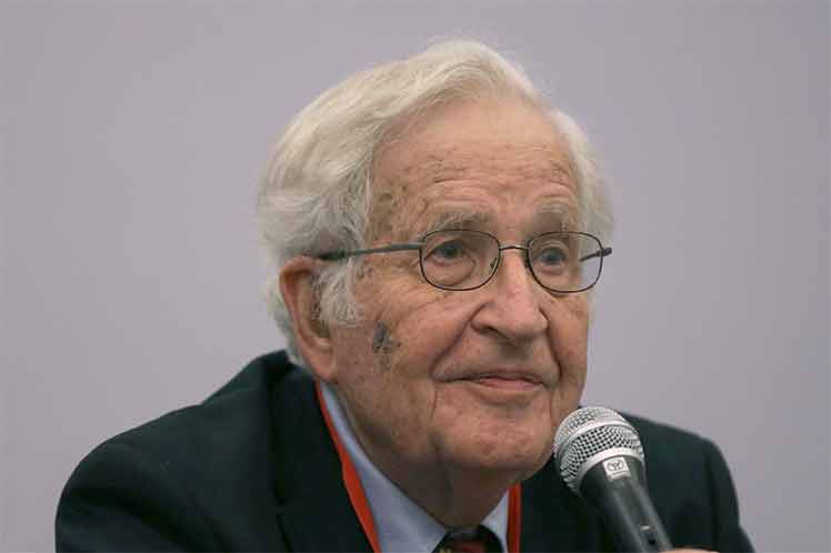 Noam-Chomsky