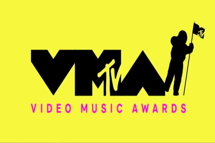 Video-Music-Awards-2022-latinos