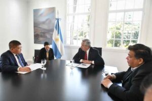 presidente-argentino-dialogo-con-empresarios-chinos