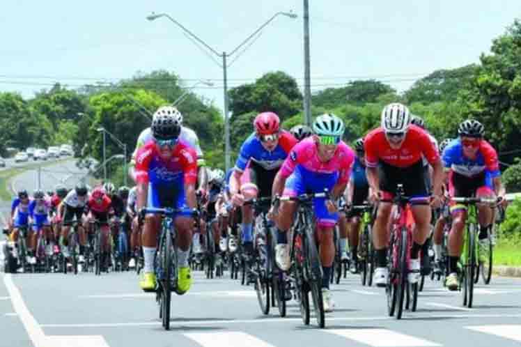 cinco-paises-latinoamericanos-en-giro-ciclistico-de-panama