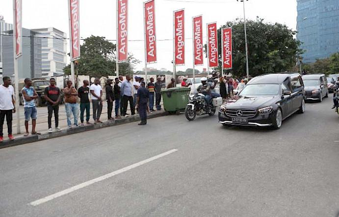 cortejo fúnebre