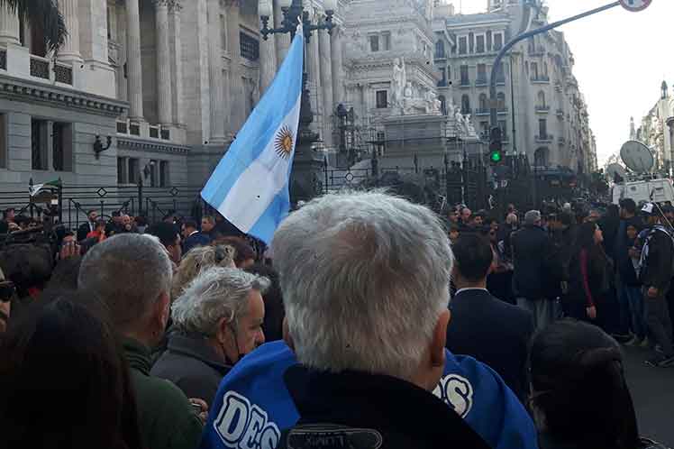 expresan-apoyo-a-vicepresidenta-argentina-cristina-fernandez-2
