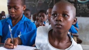 refuerzan-seguridad-para-reapertura-de-escuelas-en-camerun