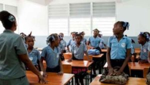 gobierno-de-haiti-pide-respetar-prorroga-del-ano-academico