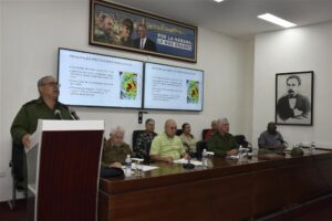 presidente-de-cuba-chequea-medidas-para-restanar-danos-de-huracan-2