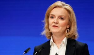 nueva-primera-ministra-britanica-busca-aprobacion-real-para-gobernar