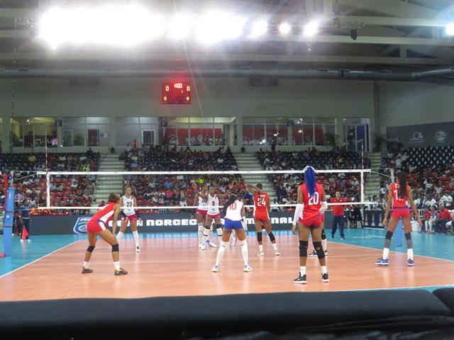 dominicana-y-eeuu-discuten-oro-del-torneo-de-voleibol-final-six-f