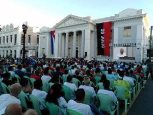 acto-multitudinario