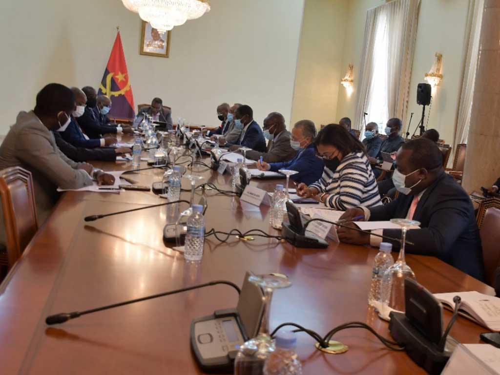 angola-prepara-agenda-economica-para-cooperacion-con-cuba