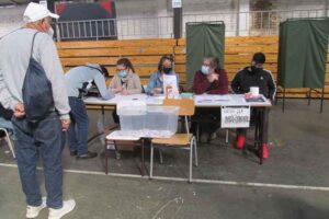 cierran-colegios-electorales-en-territorio-chileno
