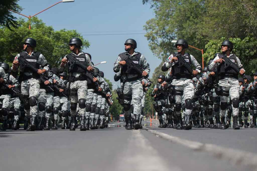 vistoso-desfile-militar-satisfizo-expectativas-de-millones-en-mexico