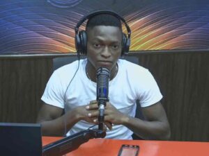 manifestantes-atacan-emisora-radial-durante-protestas-en-haiti