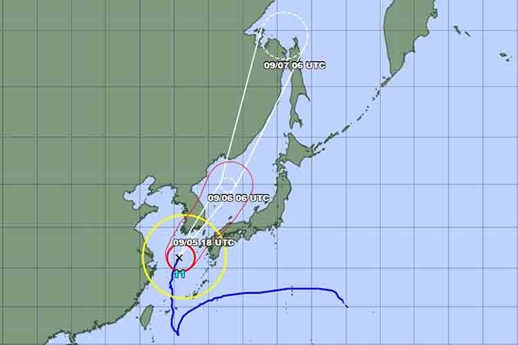 ordenan-evacuacion-en-ciudades-japonesas-por-tifon-hinnamnor