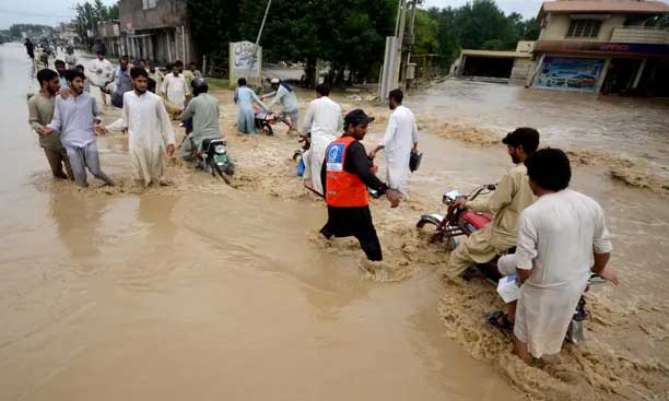 advierten-alza-de-enfermedades-transmitidas-por-el-agua-en-pakistan