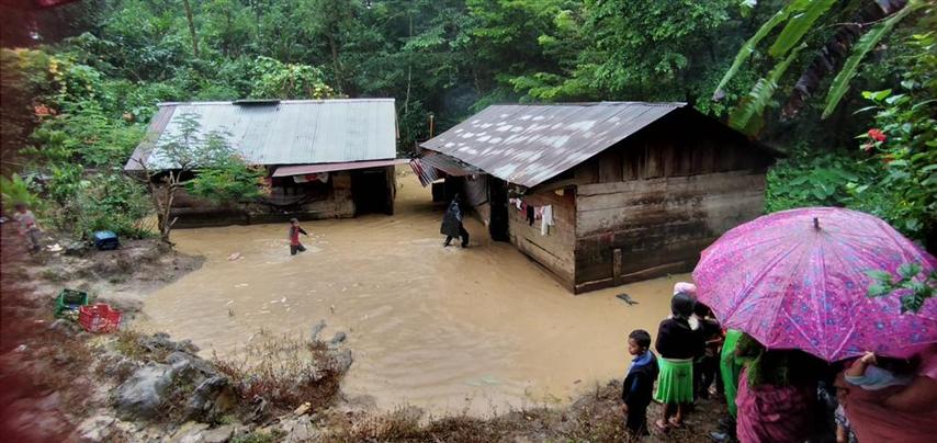 continuan-labores-de-asistencia-en-guatemala-tras-paso-de-julia