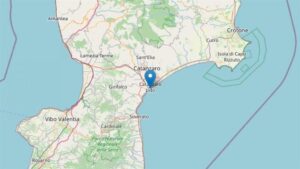 sacude-terremoto-el-sur-de-italia